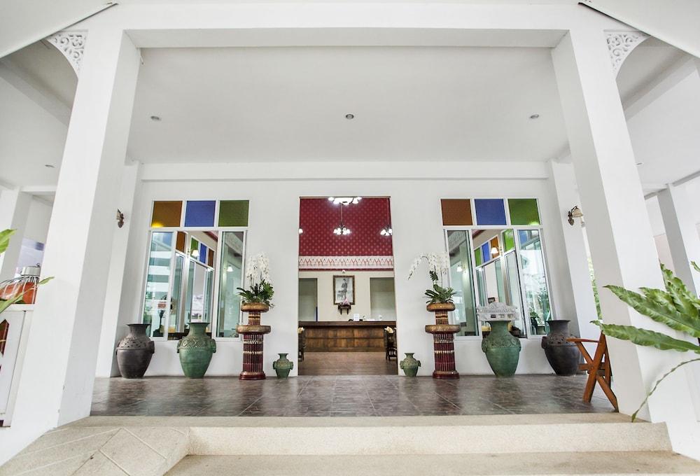 At Ruam Chok Hotel Chiang Mai Bagian luar foto